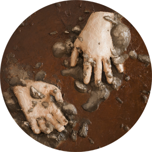 esculto-pintura de manos